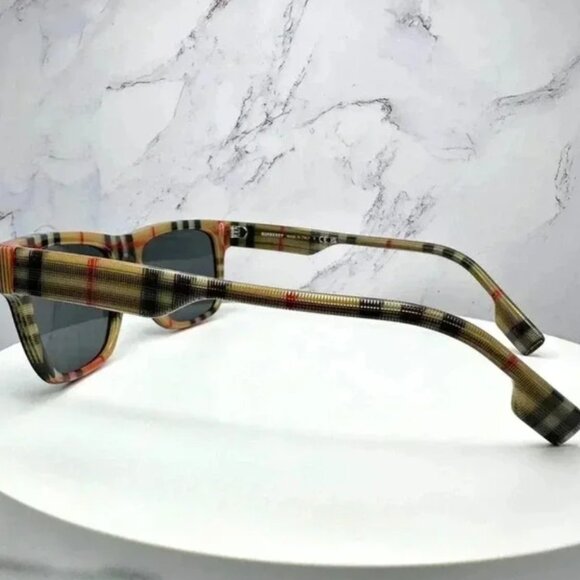 Burberry Sunglasses Black Square Classic Check Arms Brown Red White Auth… - Picture 6 of 8